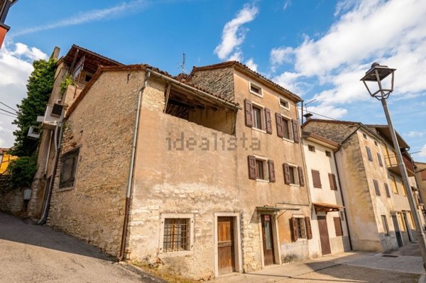 appartamento in vendita a Lusiana Conco in zona Vitarolo