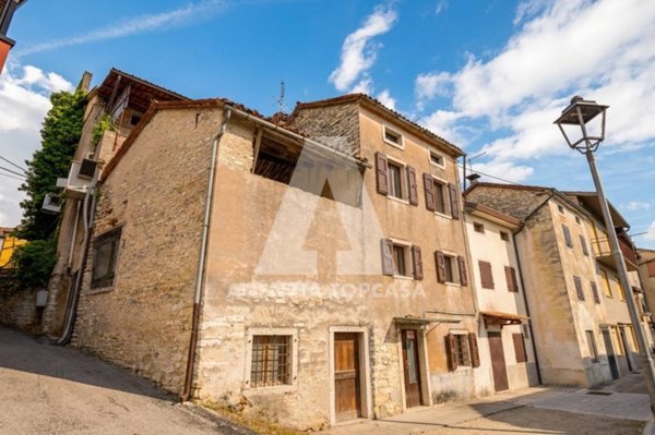 appartamento in vendita a Lusiana Conco in zona Vitarolo