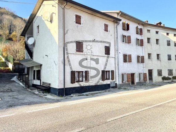 appartamento in vendita a Lusiana Conco in zona Gomarolo