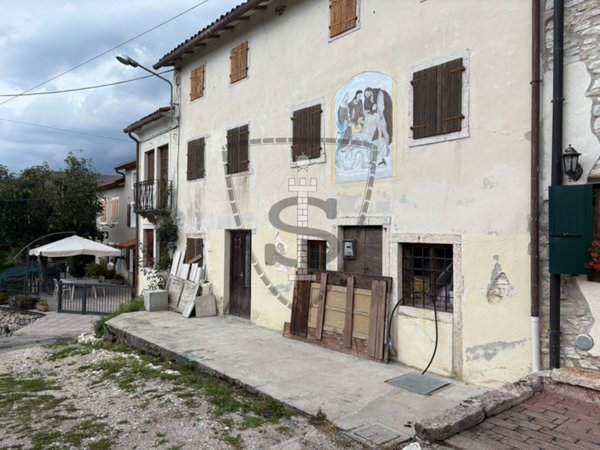 casa indipendente in vendita a Lusiana Conco in zona Conco