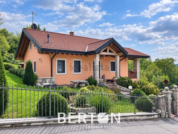 casa indipendente in vendita a Lusiana Conco in zona Fontanelle