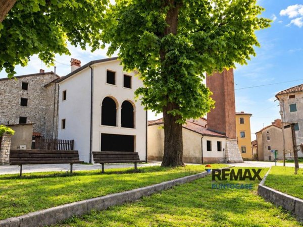 casa indipendente in vendita a Lusiana Conco in zona Vitarolo
