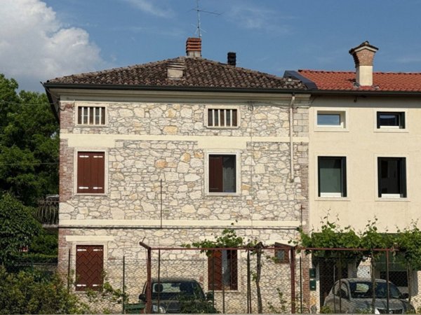casa indipendente in vendita a Sovizzo