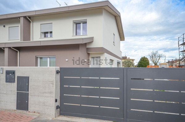 casa indipendente in vendita a Sovizzo
