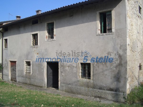 casale in vendita a Sovizzo