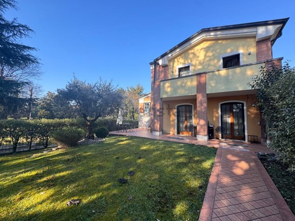 casa indipendente in vendita a Sovizzo
