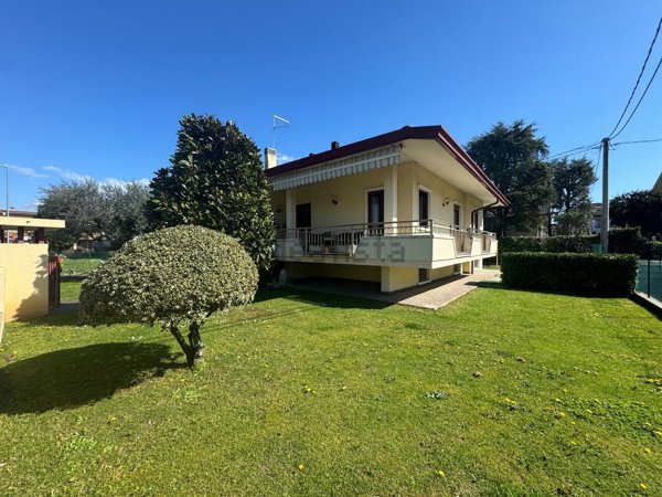 casa indipendente in vendita a Sovizzo