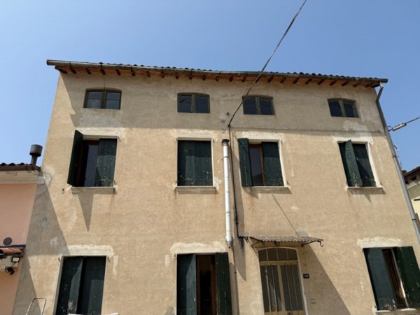 casa semindipendente in vendita a Sovizzo