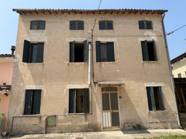 casa semindipendente in vendita a Sovizzo