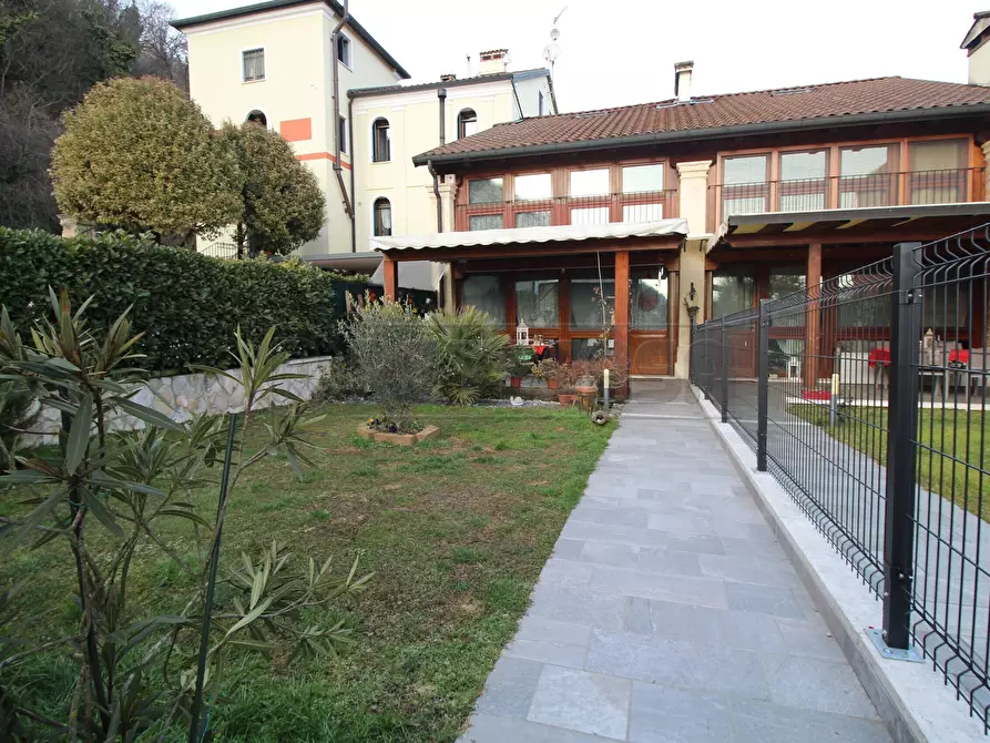 casa indipendente in vendita a Sovizzo