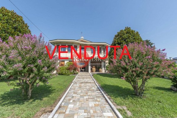 casa indipendente in vendita a Sovizzo
