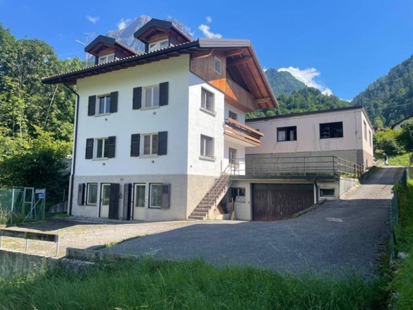 casa indipendente in vendita ad Agordo