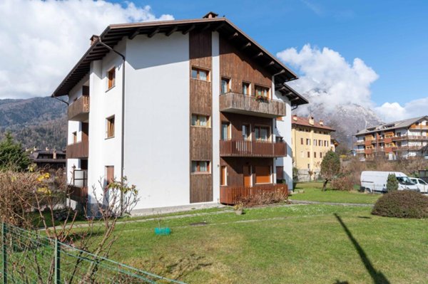 appartamento in vendita ad Agordo in zona Rif