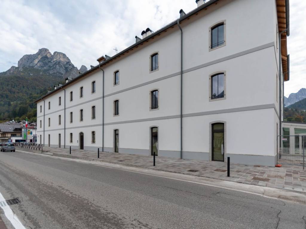 appartamento in vendita ad Agordo in zona Rif