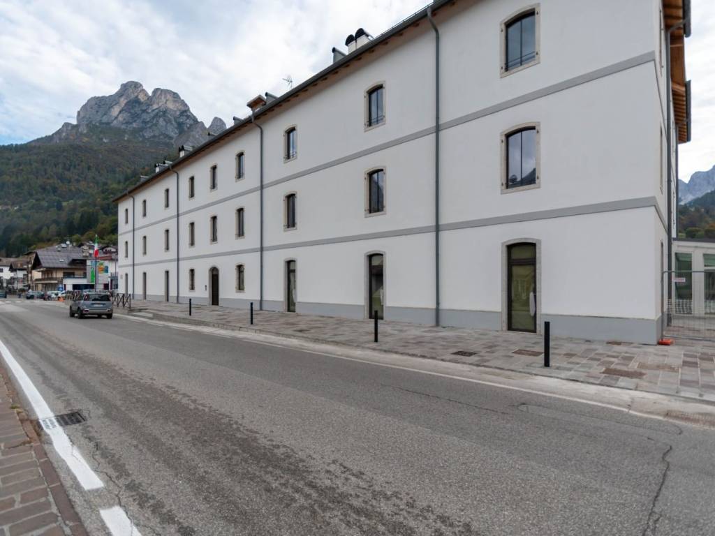 appartamento in vendita ad Agordo in zona Rif