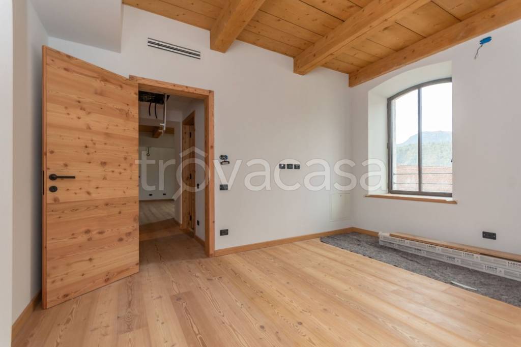 appartamento in vendita ad Agordo in zona Rif