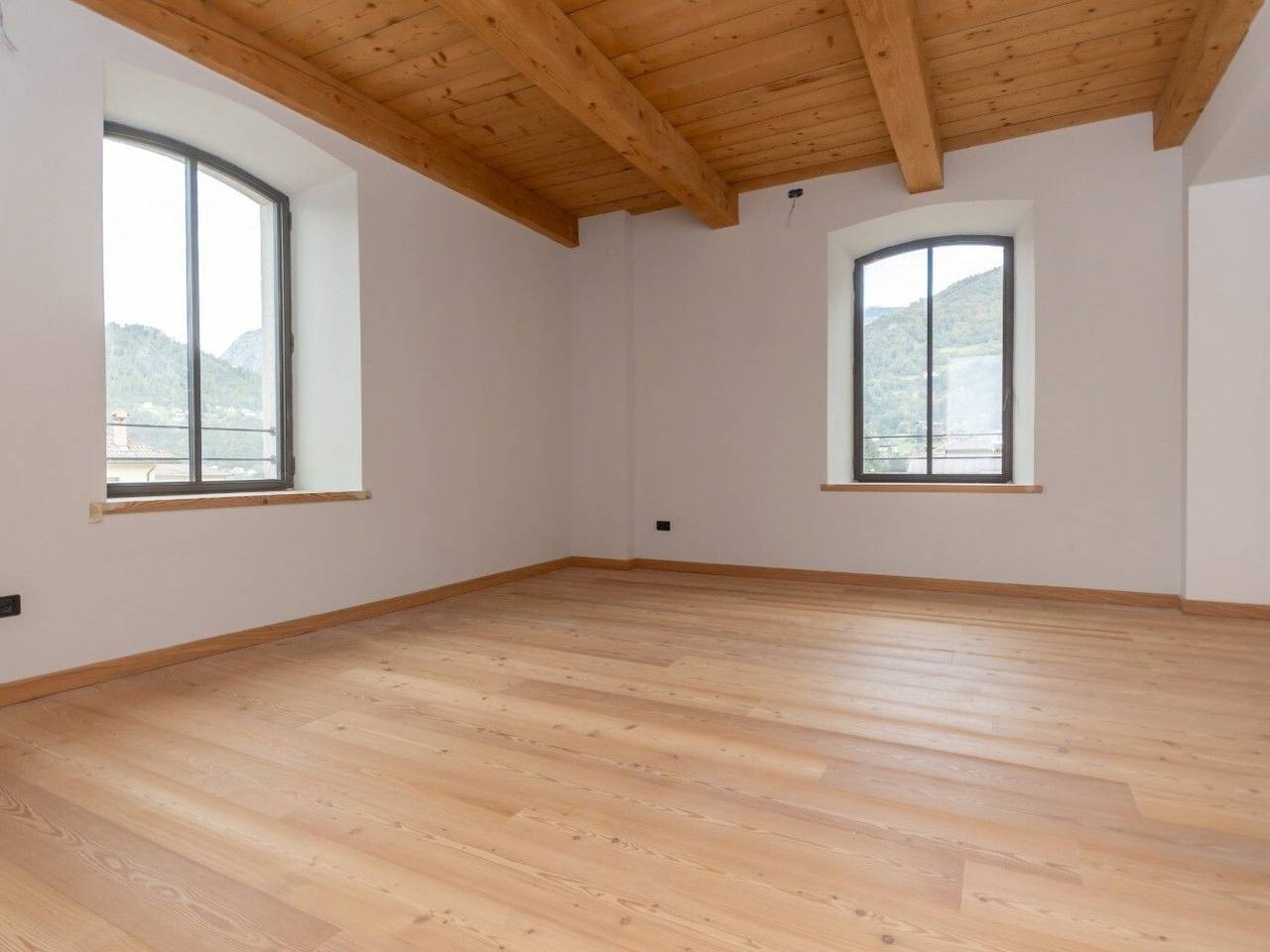 appartamento in vendita ad Agordo in zona Rif