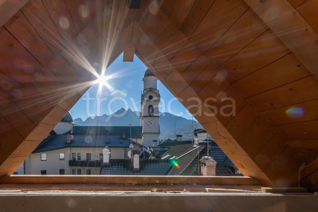 appartamento in vendita ad Agordo in zona Rif