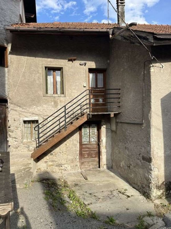 casa indipendente in vendita ad Agordo in zona Val di Frela