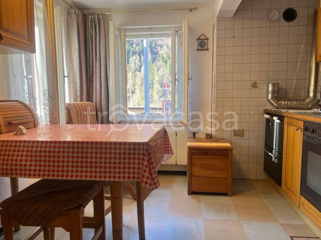 casa indipendente in vendita ad Alleghe in zona Sala