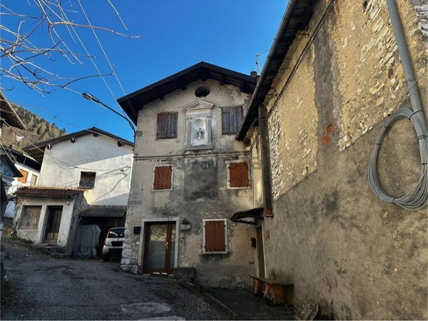 pentavano in vendita ad Arsiè in zona San Vito