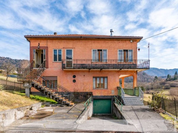 casa indipendente in vendita ad Arsiè in zona Rivai