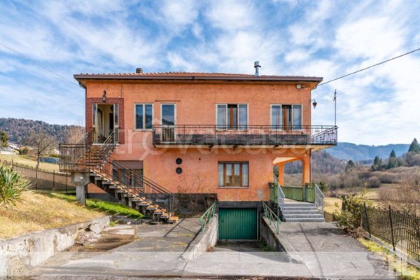 casa indipendente in vendita ad Arsiè in zona Rivai