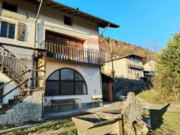 casa indipendente in vendita ad Arsiè in zona Rivai