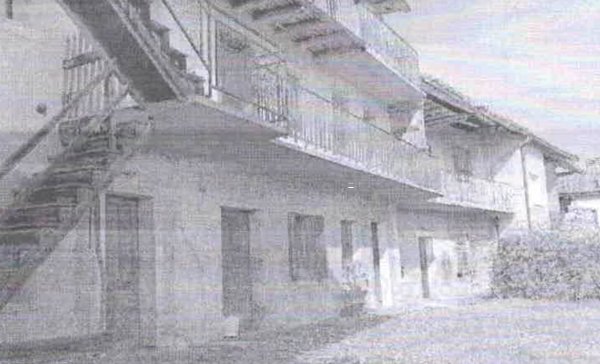 casa indipendente in vendita ad Arsiè in zona Rivai