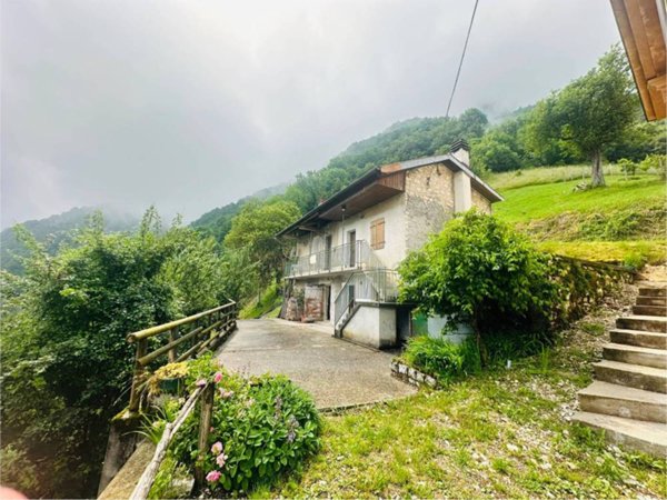 casa indipendente in vendita ad Arsiè