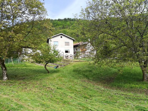 casa indipendente in vendita ad Arsiè