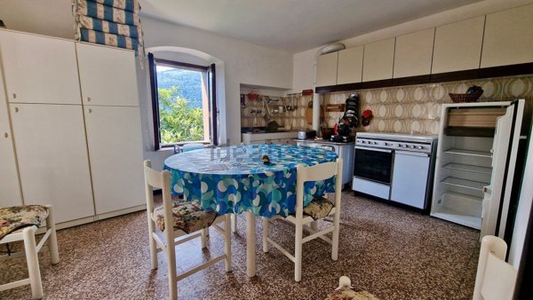 casa indipendente in vendita ad Arsiè in zona San Vito