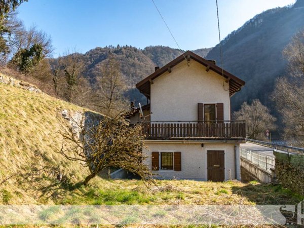 casa indipendente in vendita ad Arsiè