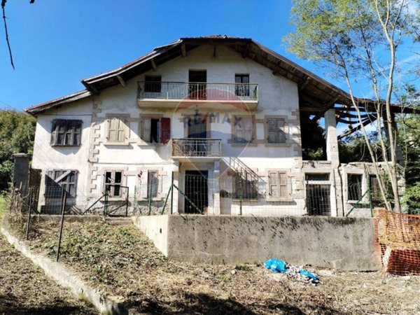 casa indipendente in vendita ad Arsiè