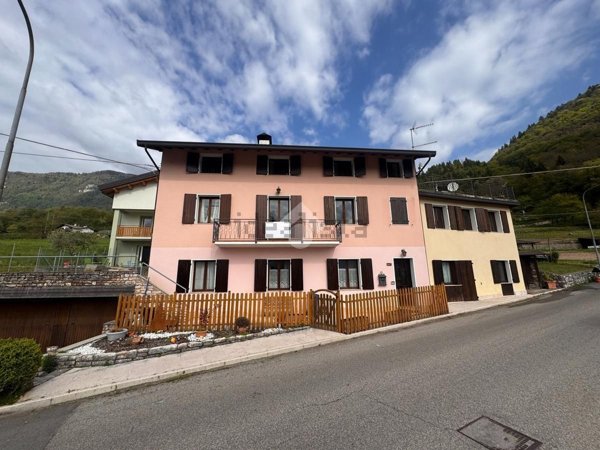 appartamento in vendita ad Arsiè in zona Mellame