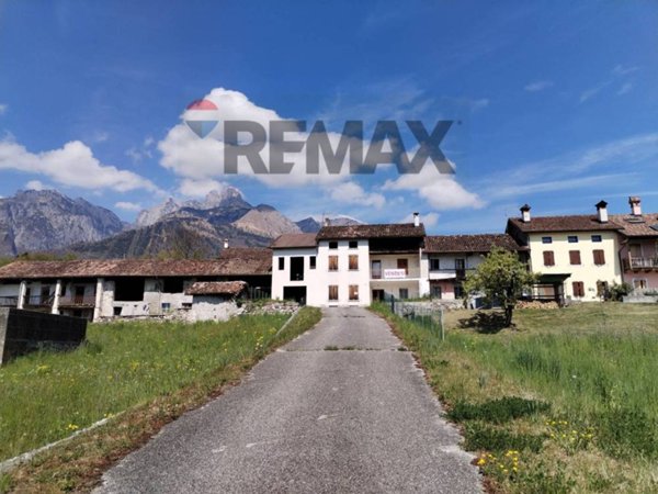 casa indipendente in vendita ad Arsiè