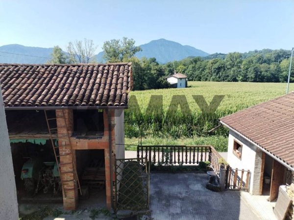 casa indipendente in vendita ad Arsiè