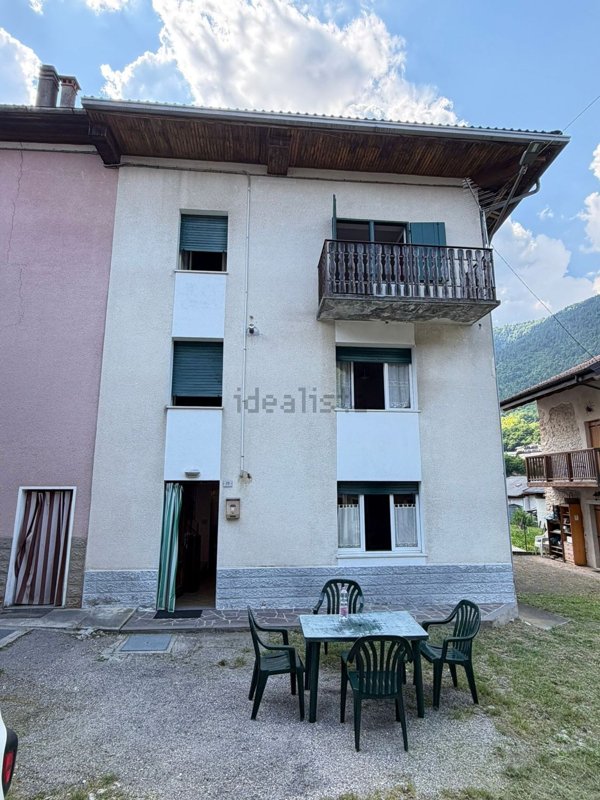 casa indipendente in vendita ad Arsiè in zona Mellame