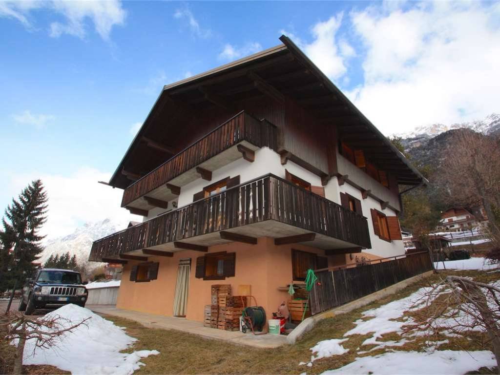 casa indipendente in vendita ad Auronzo di Cadore