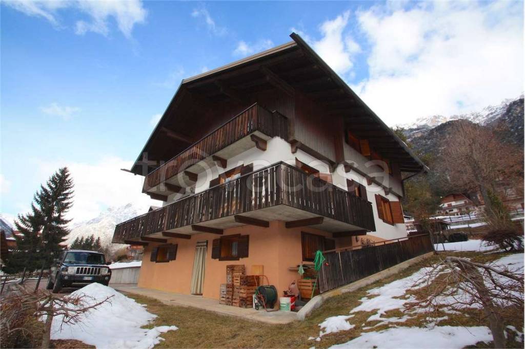 casa indipendente in vendita ad Auronzo di Cadore