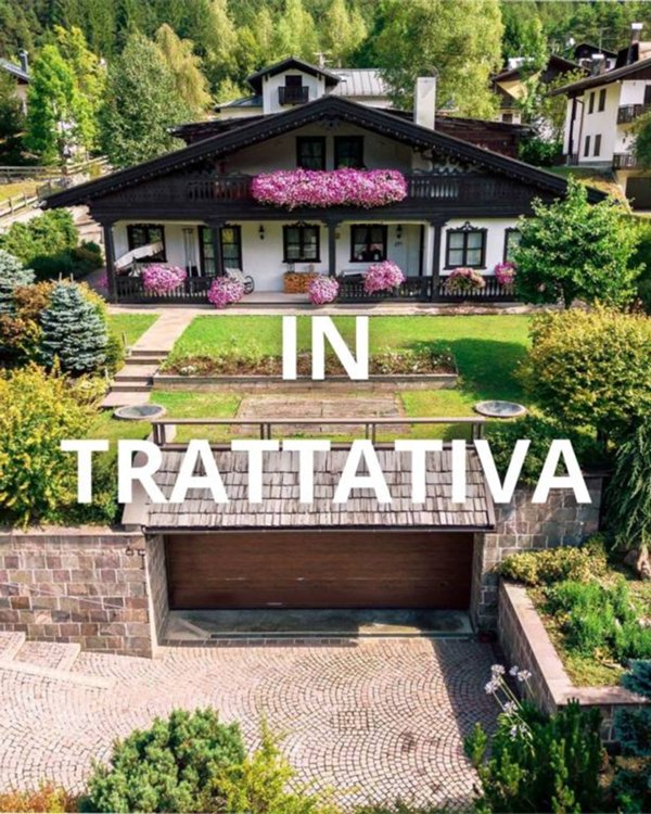 casa indipendente in vendita ad Auronzo di Cadore in zona Misurina