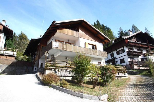 casa indipendente in vendita ad Auronzo di Cadore