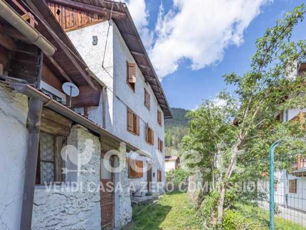 casa indipendente in vendita ad Auronzo di Cadore