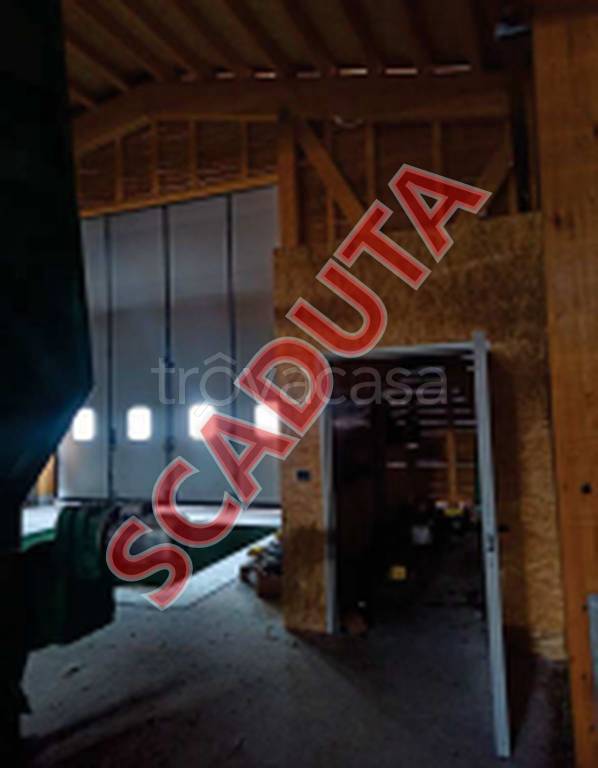 locale commerciale in vendita ad Auronzo di Cadore