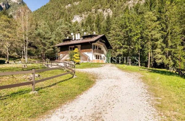 appartamento in vendita ad Auronzo di Cadore