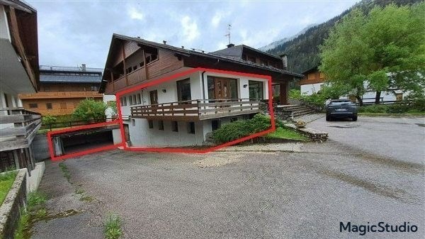 locale commerciale in vendita ad Auronzo di Cadore