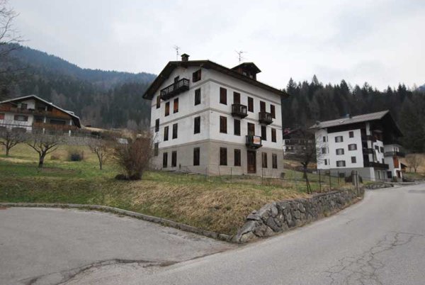 casa indipendente in vendita ad Auronzo di Cadore