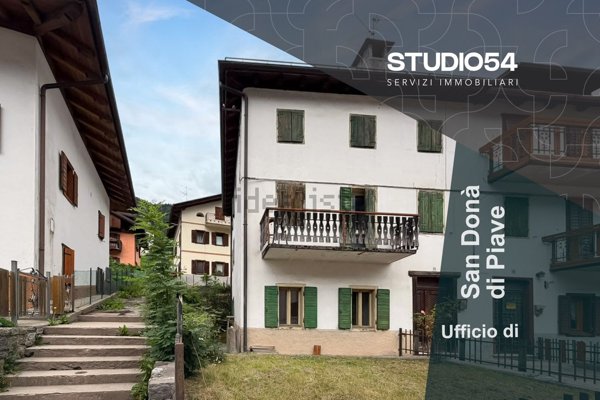 casa indipendente in vendita ad Auronzo di Cadore