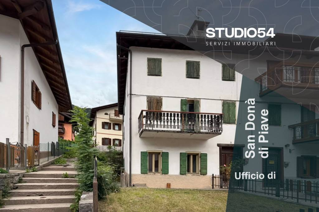 casa indipendente in vendita ad Auronzo di Cadore