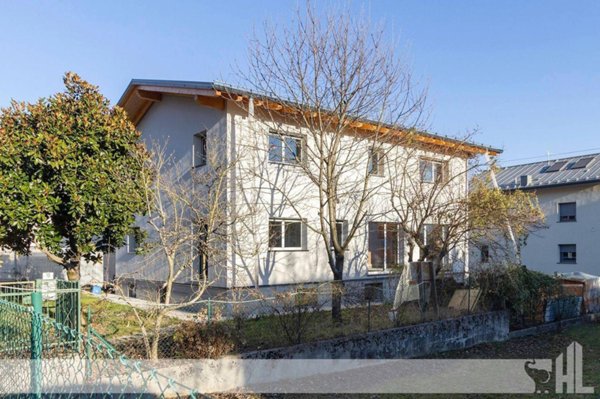 casa indipendente in vendita a Belluno in zona Cavarzano
